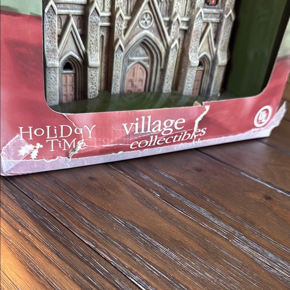 Holiday Time 2004 Village Collectible Lighted Cathedral Church New - Picture 5 of 9